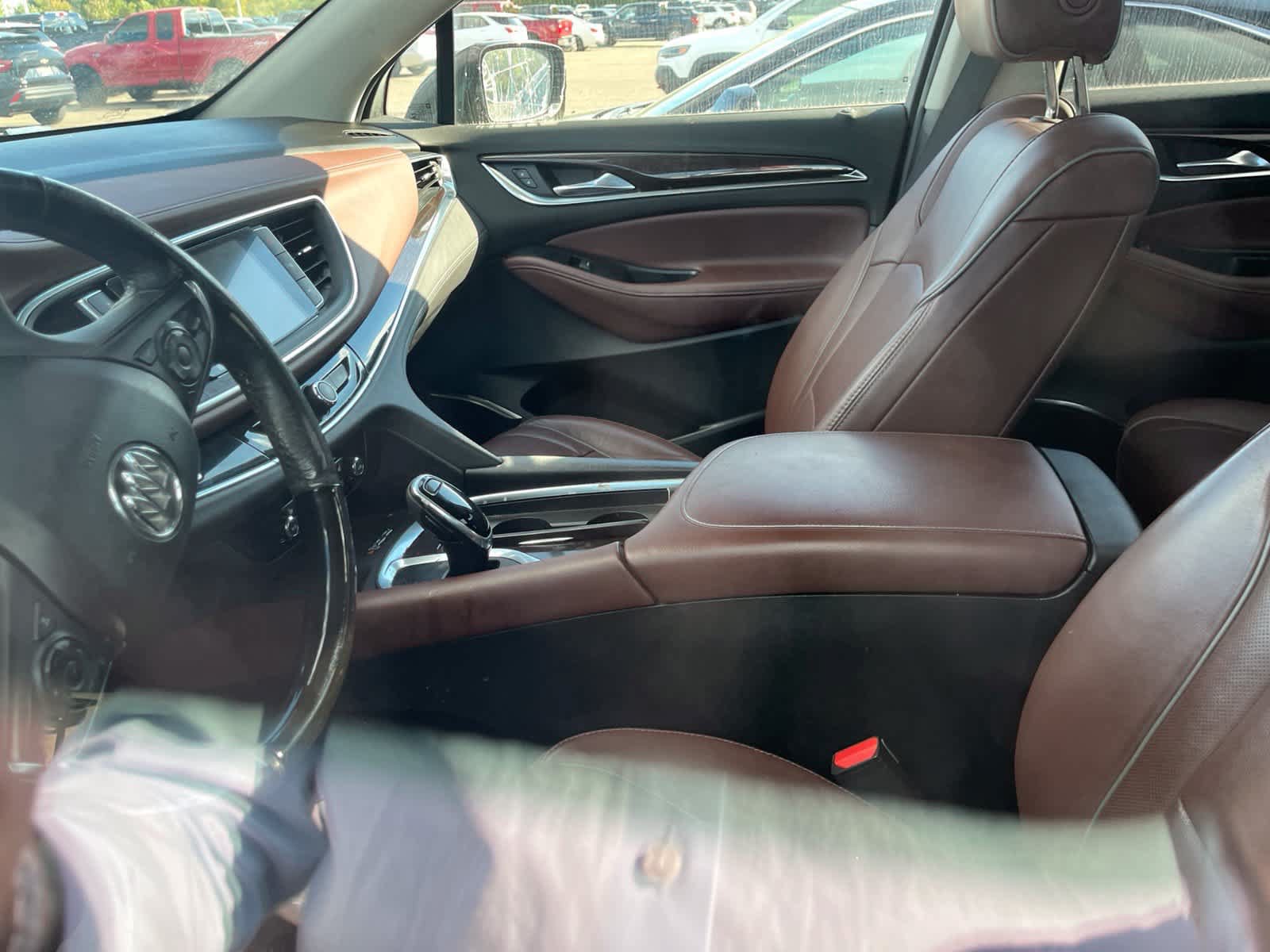 Used 2018 Buick Enclave Avenir FWD image 25