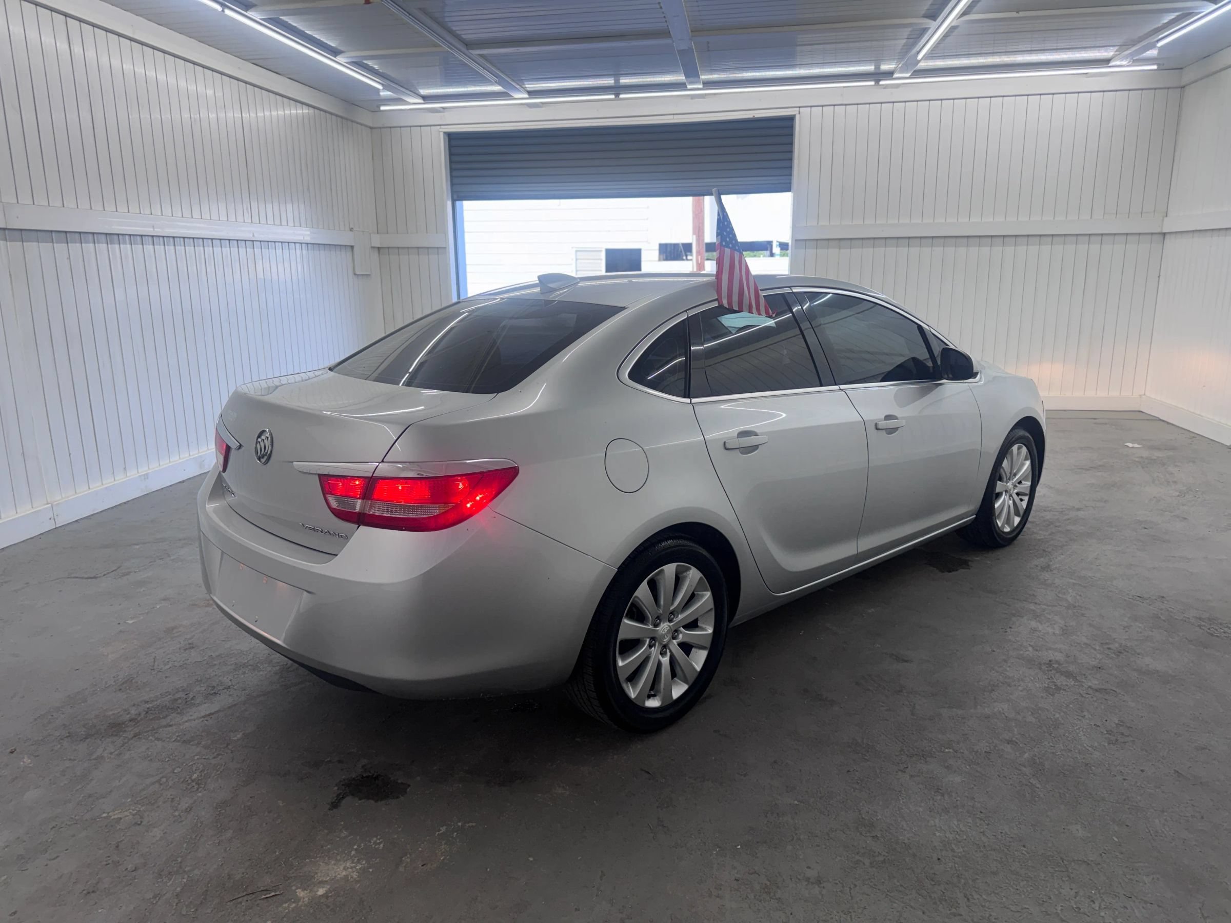 Used 2016 Buick Verano FWD image 5