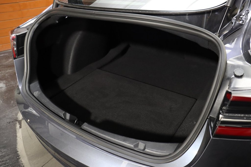 Used 2023 Tesla Model 3 Standard Range RWD image 9