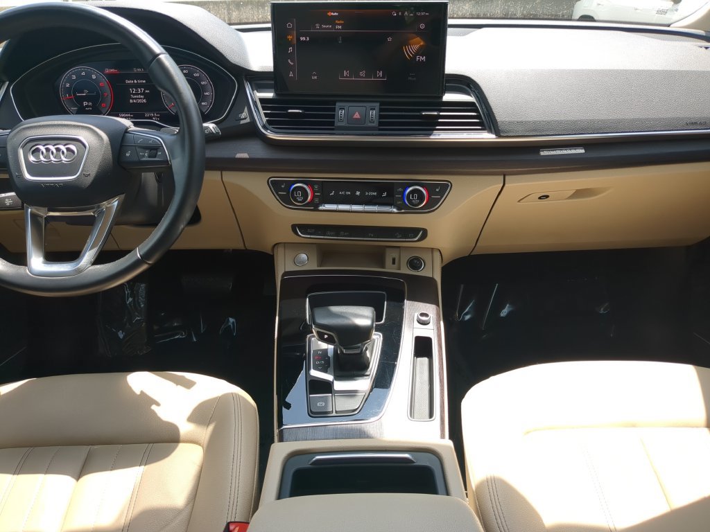 Used 2022 Audi Q5 2.0T Premium Plus w/ Premium Plus Package AWD/4WD image 15