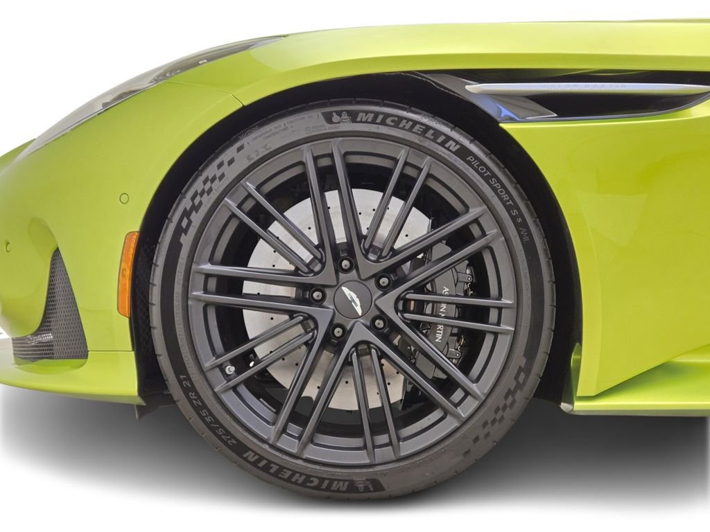 Used 2024 Aston Martin DB12 Coupe RWD image 13