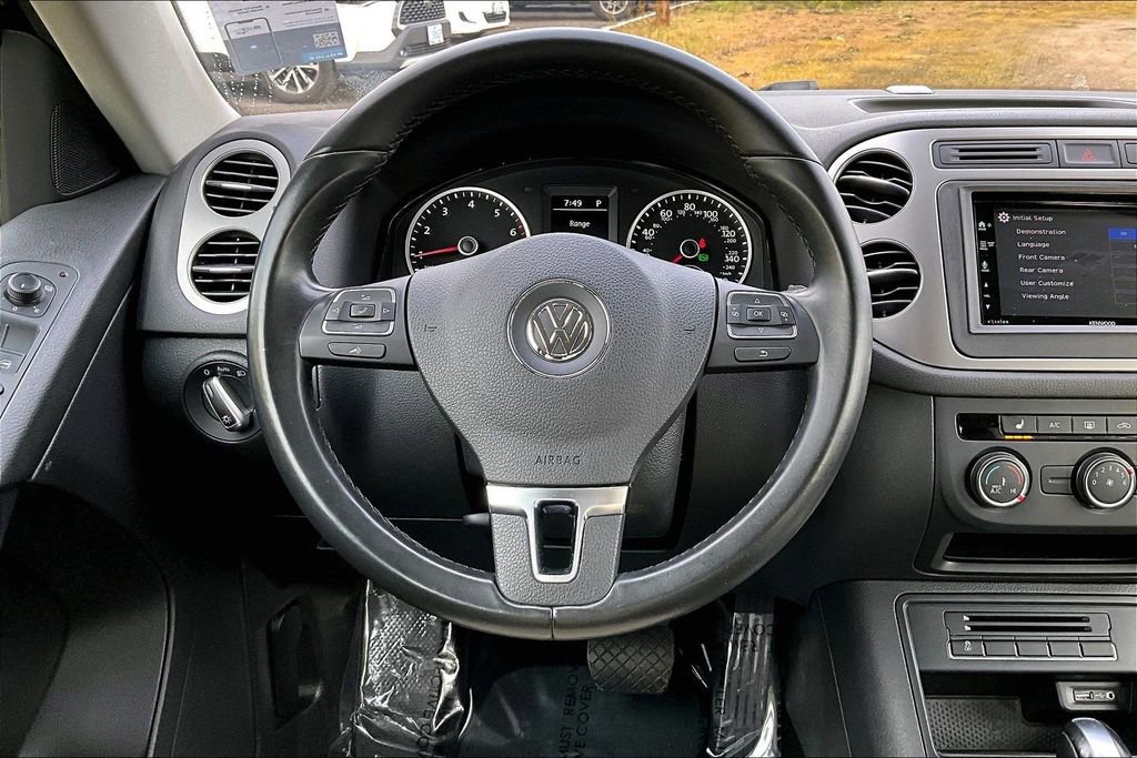 Used 2017 Volkswagen Tiguan S AWD/4WD image 7