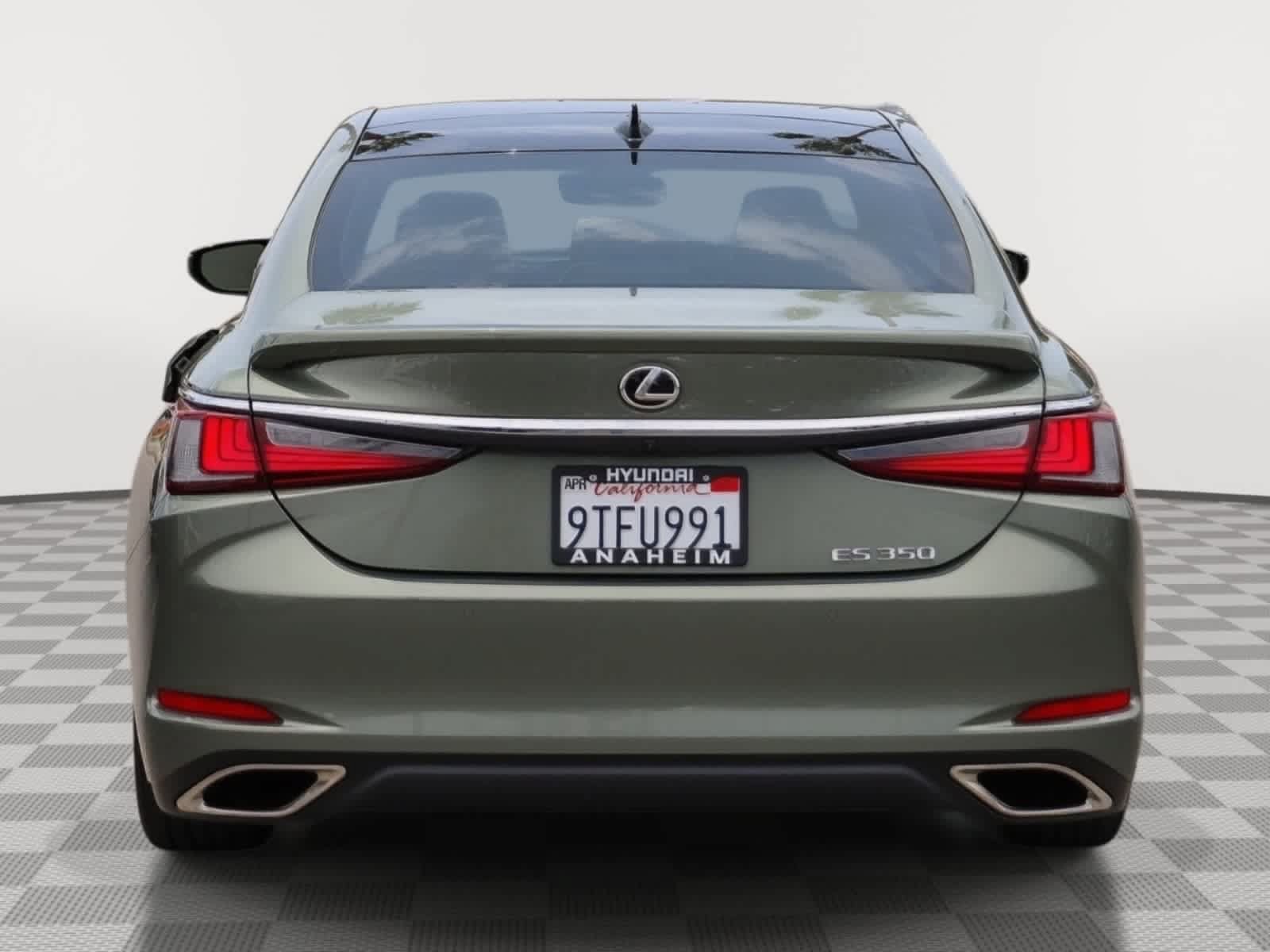 Used 2025 Lexus ES 350 w/ Premium Package FWD image 8