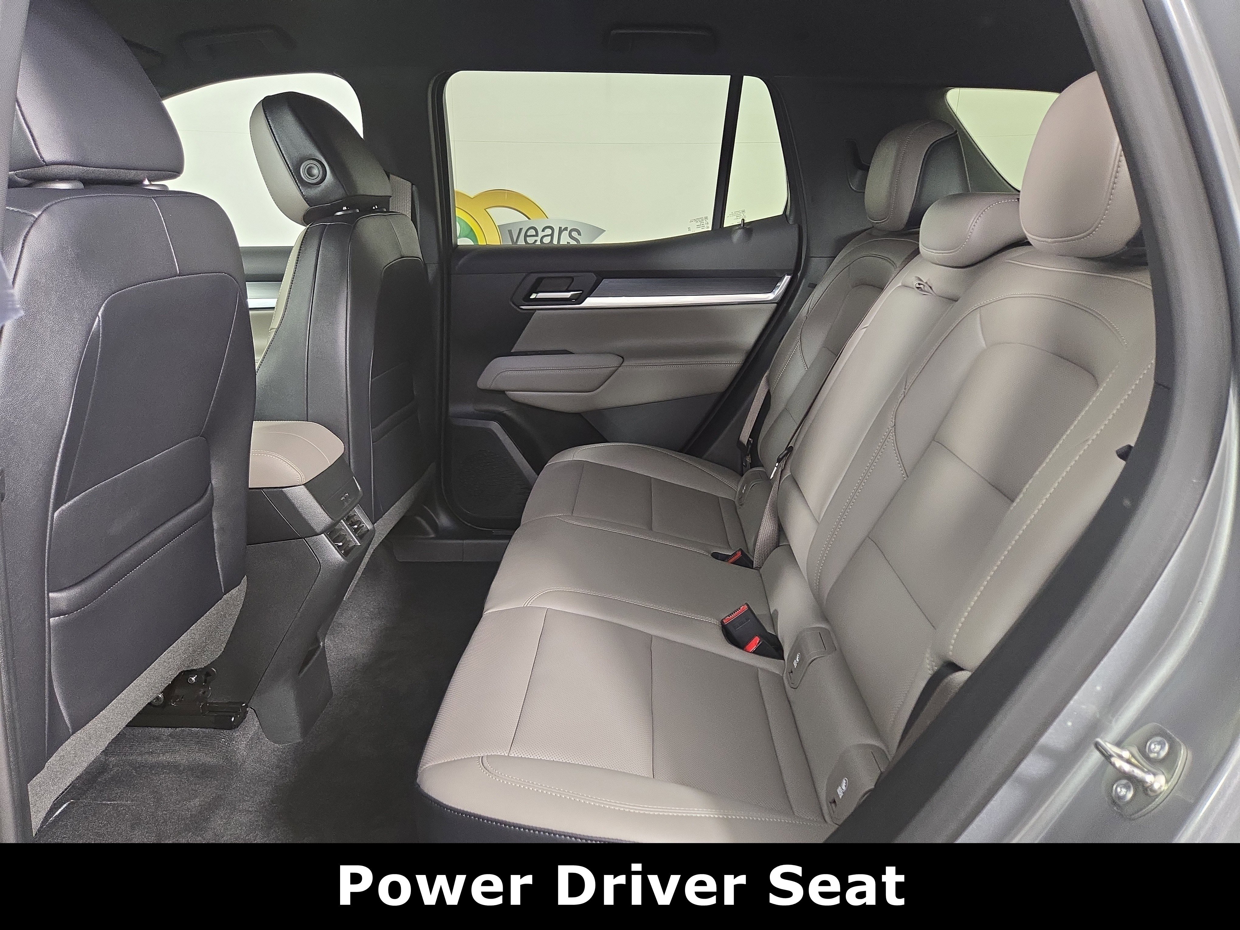 Certified 2025 GMC Terrain Elevation w/ Elevation Premium Package AWD/4WD image 12