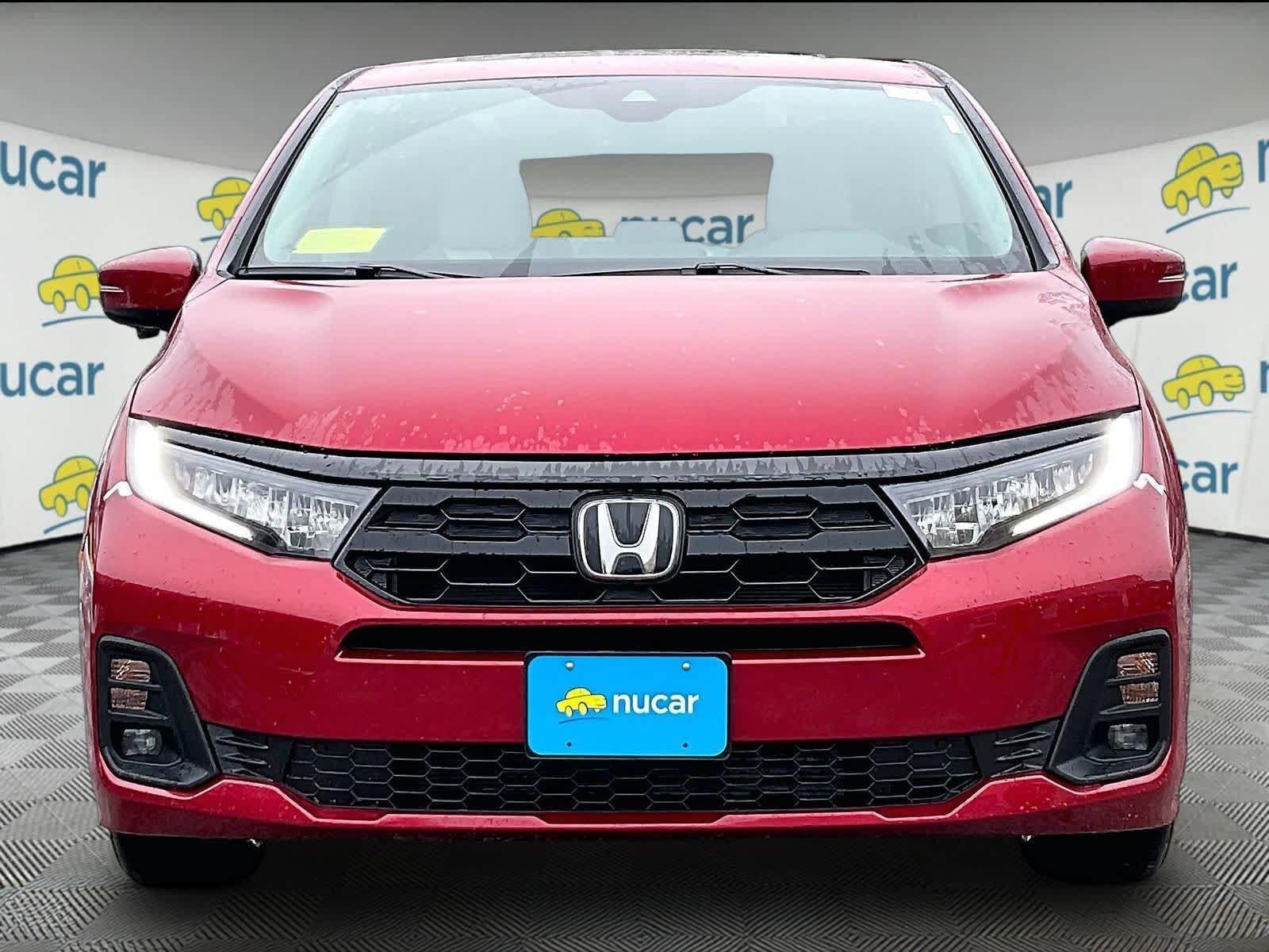 New 2026 Honda Odyssey Touring image 3