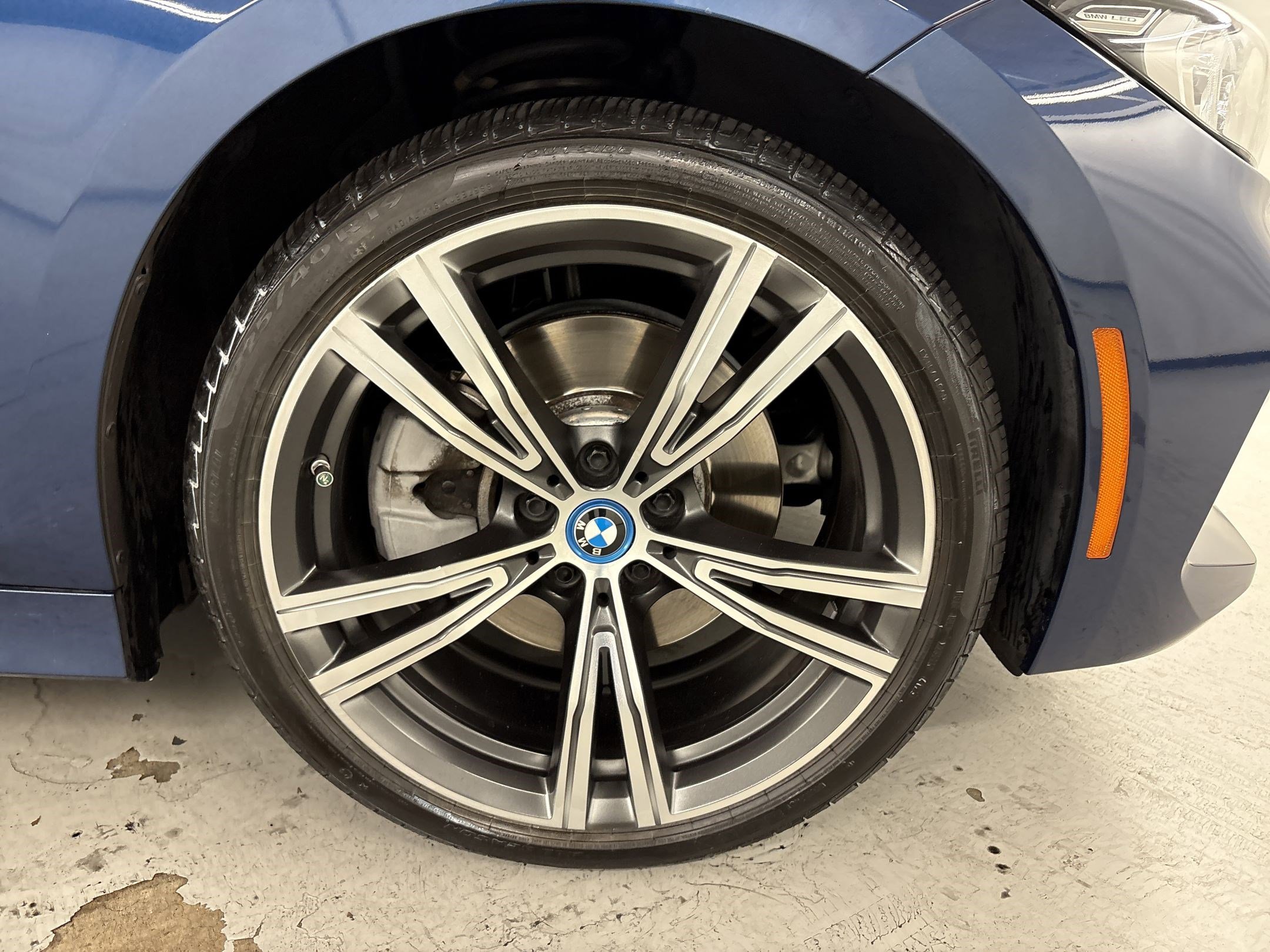 Used 2023 BMW 330e w/ Premium Package RWD image 10