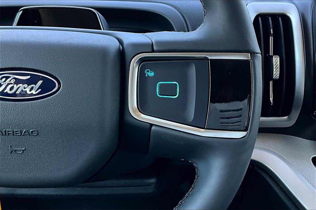 New 2025 Ford Expedition Max Active image 10