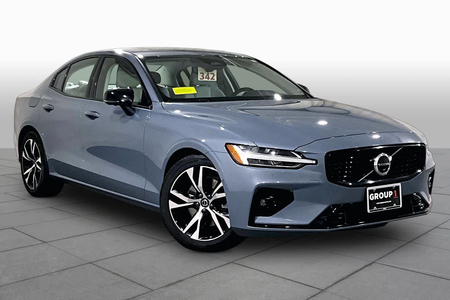 Used 2023 Volvo S60 B5 Plus AWD/4WD image 2