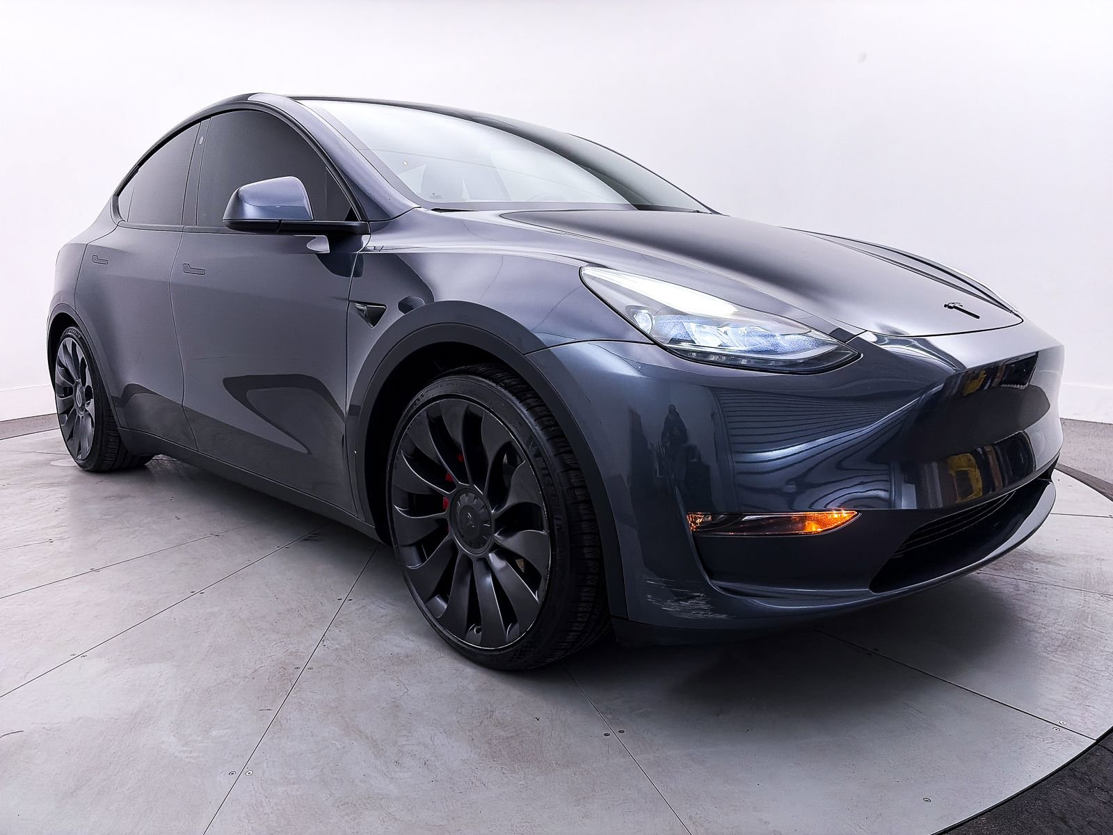 Used 2023 Tesla Model Y Performance image 7
