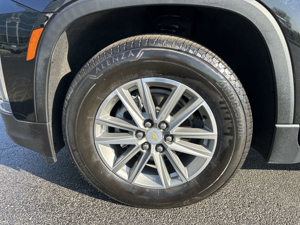 Used 2023 Chevrolet Traverse LT AWD/4WD image 16