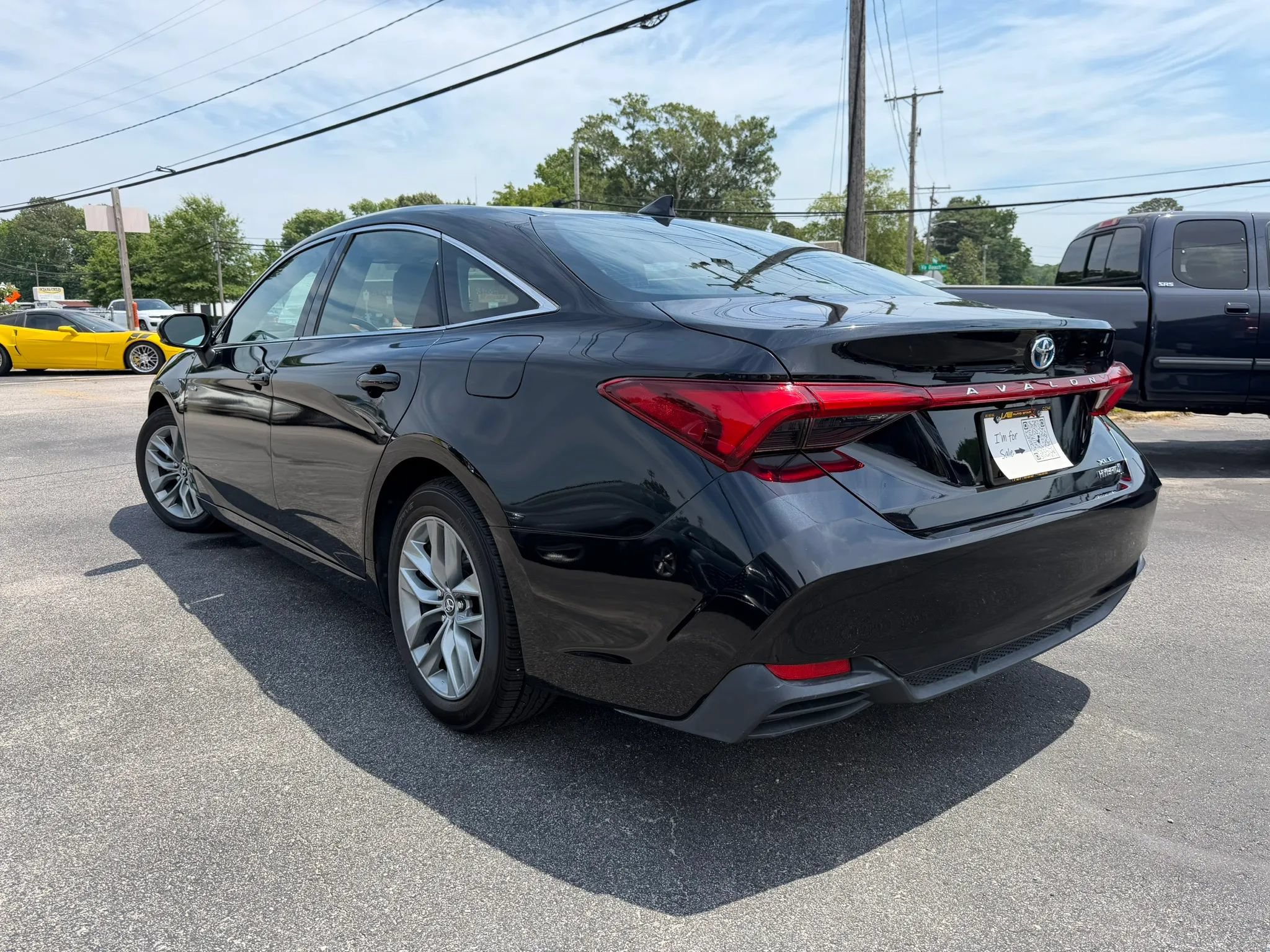 Used 2019 Toyota Avalon XLE FWD image 5