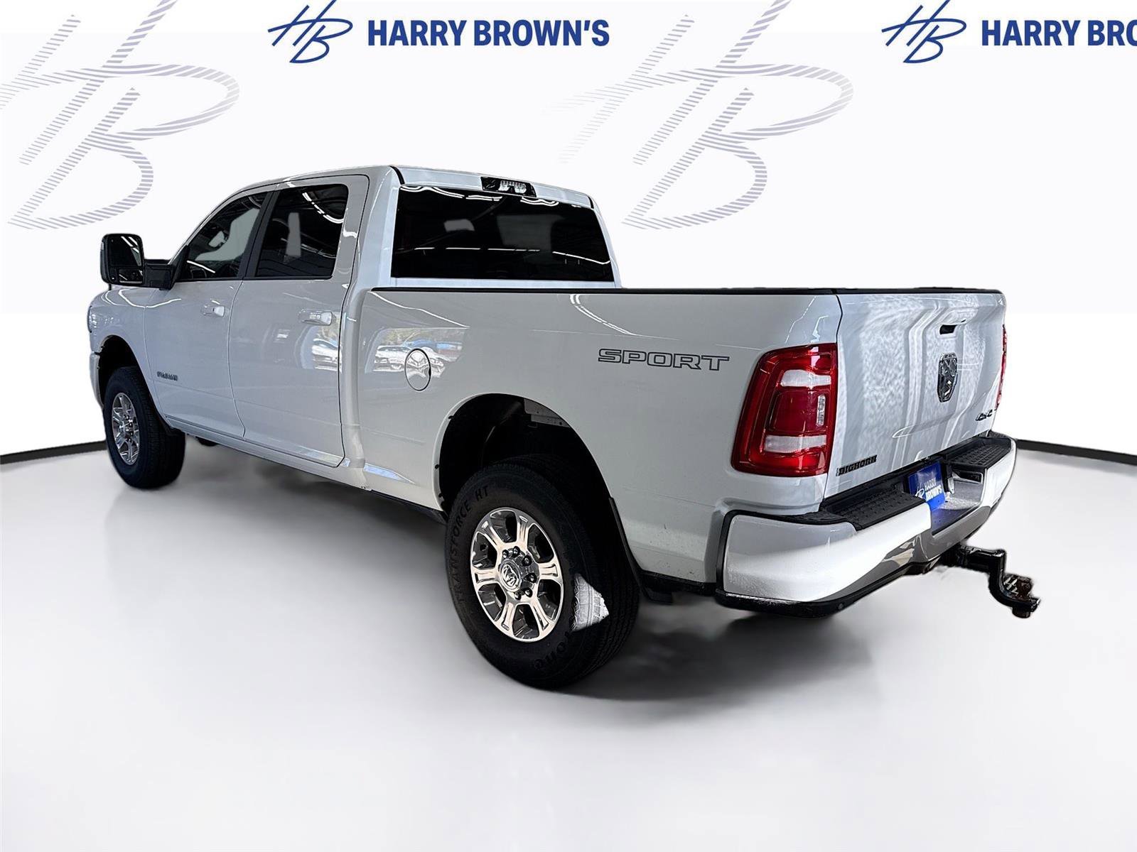 Used 2024 RAM 3500 Big Horn w/ Sport Appearance Package AWD/4WD image 2