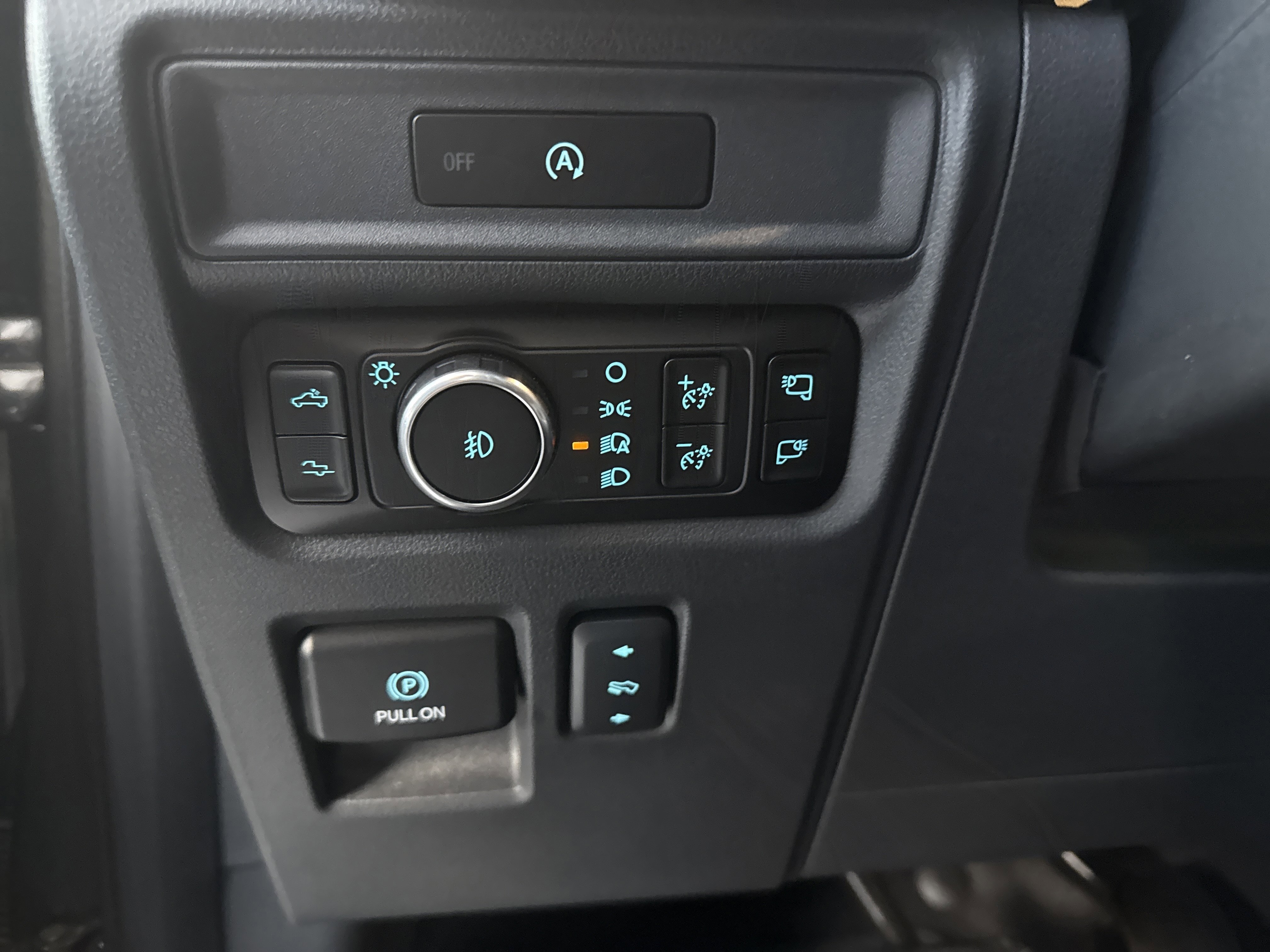 Used 2025 Ford F150 Raptor image 21