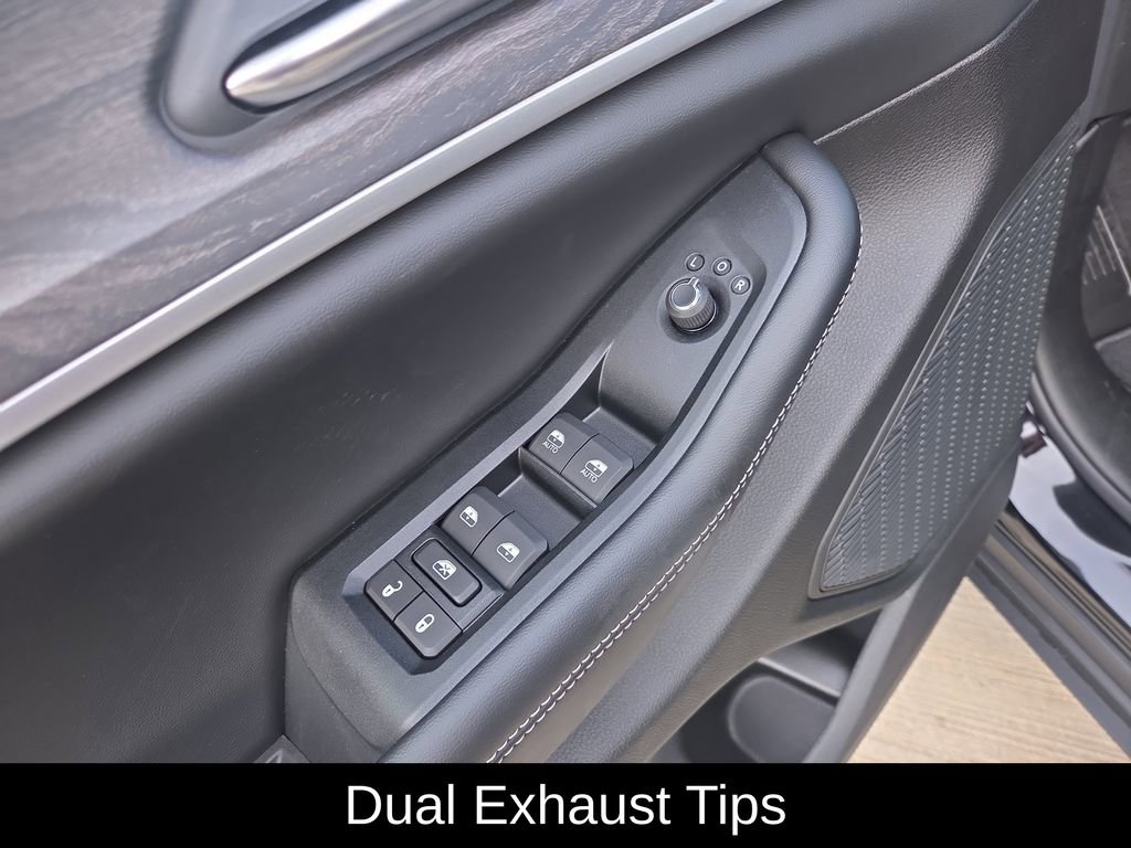 New 2025 Jeep Grand Cherokee L Limited w/ Black Appearance Package image 12