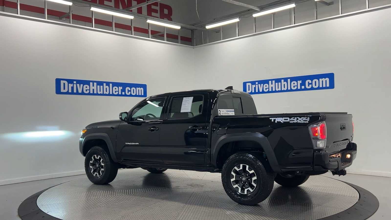 Used 2023 Toyota Tacoma TRD Off-Road w/ Advanced Technology Package AWD/4WD image 6