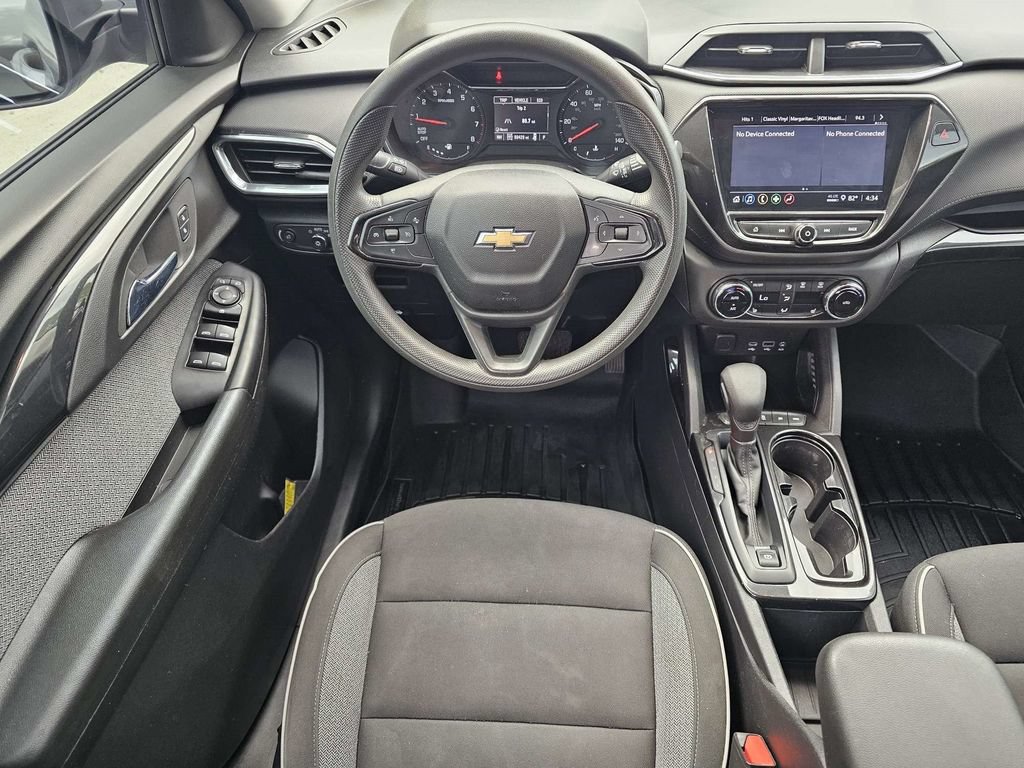Used 2022 Chevrolet TrailBlazer LT w/ Convenience Package AWD/4WD image 16