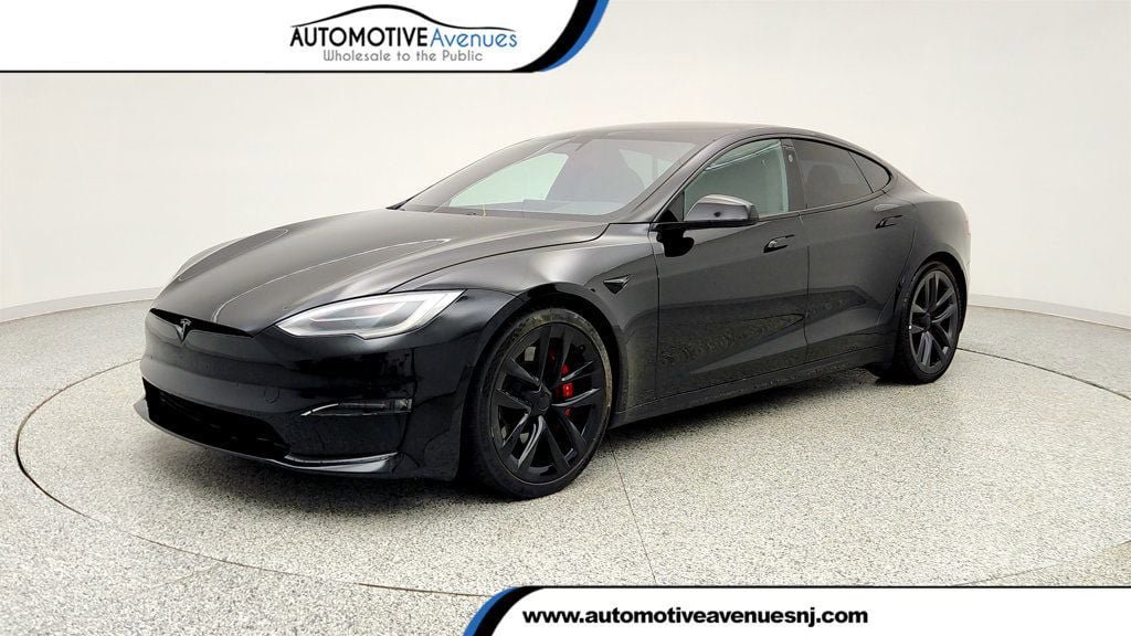 Used 2021 Tesla Model S Plaid image 1