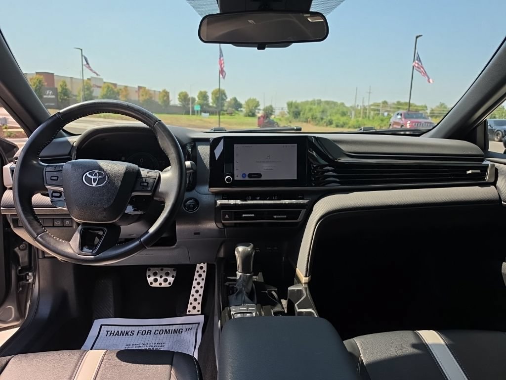 Used 2025 Toyota Camry SE FWD image 22