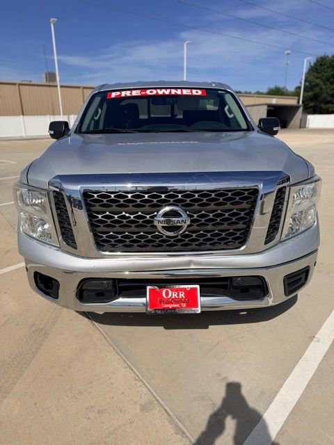 Used 2018 Nissan Titan SV w/ SV Convenience Package image 9
