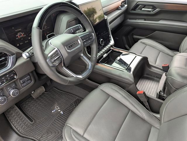 Used 2025 GMC Yukon Denali w/ Advanced Technology Package image 21