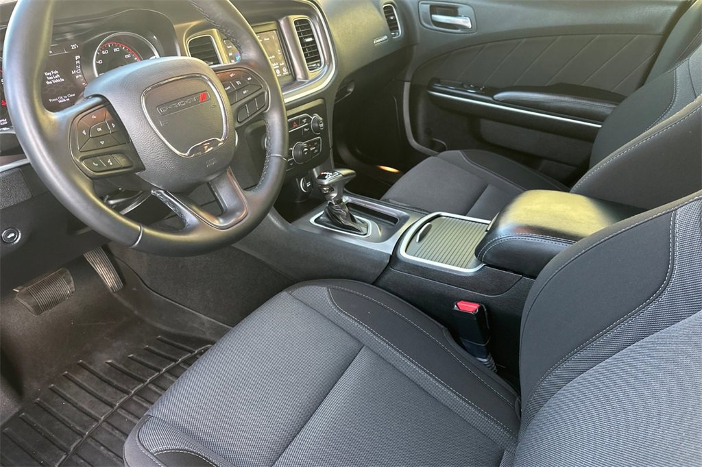 Used 2021 Dodge Charger SXT image 11