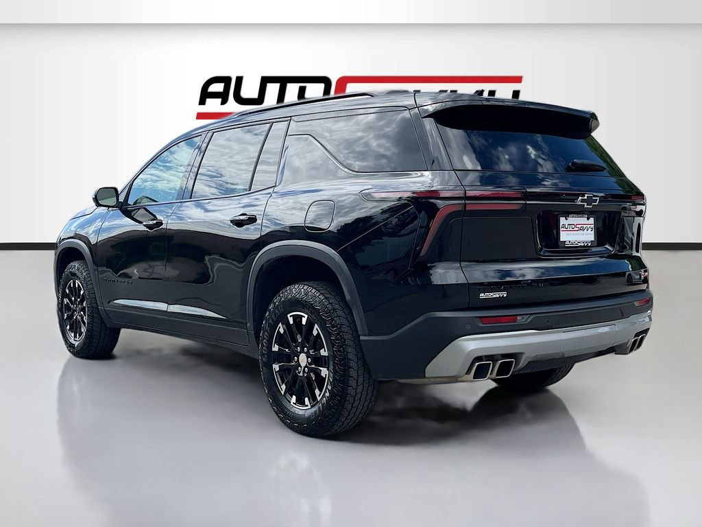 Used 2024 Chevrolet Traverse Z71 image 5