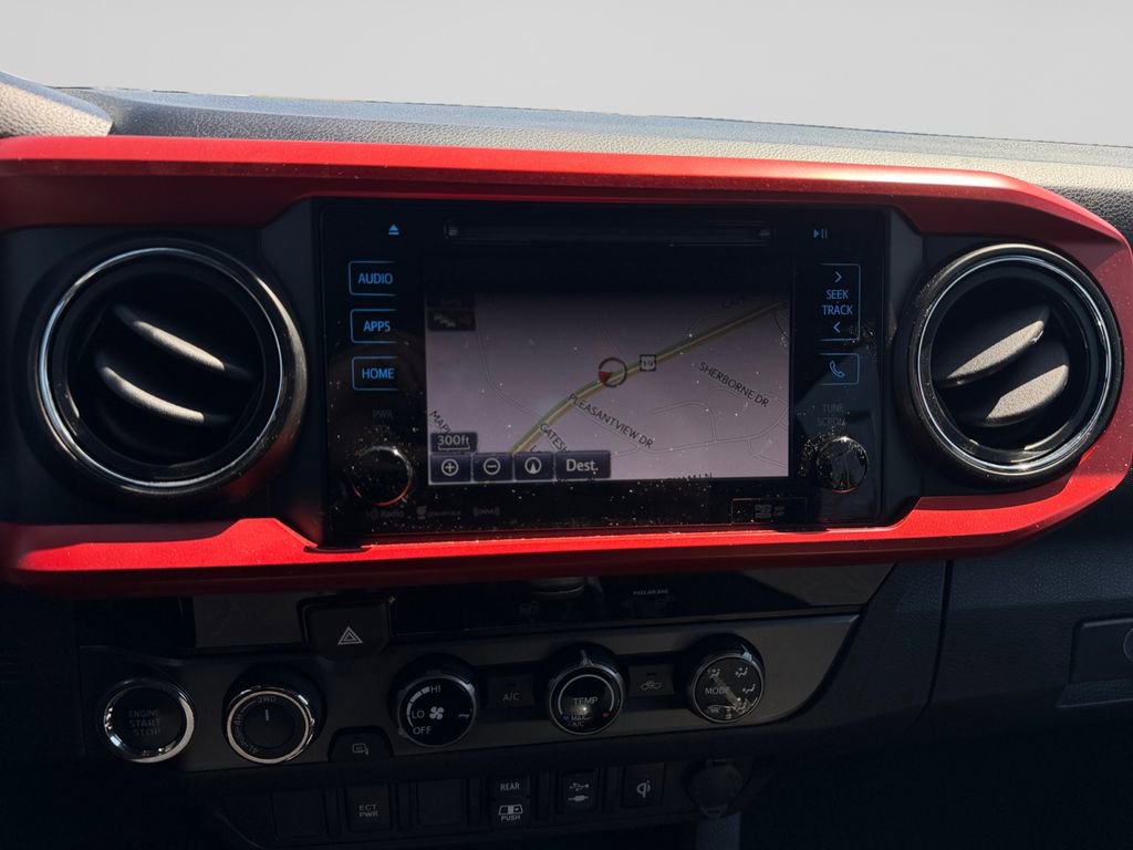 Used 2018 Toyota Tacoma TRD Off-Road image 21