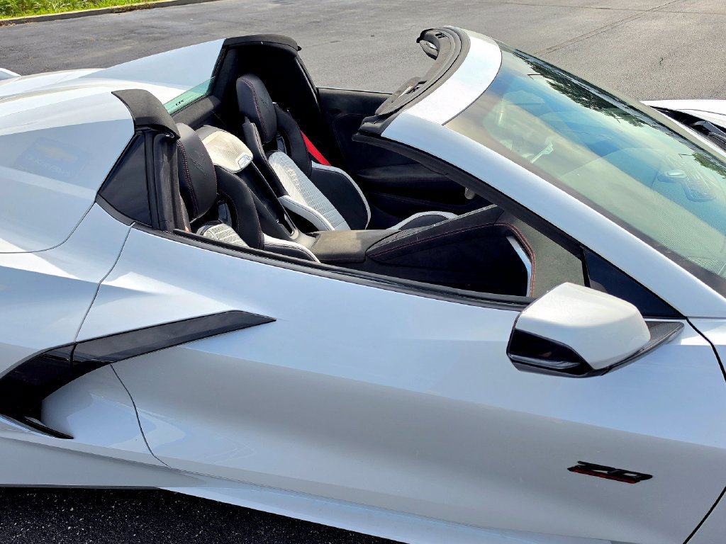 Used 2023 Chevrolet Corvette Stingray Premium Conv w/ Z51 Performance Package RWD image 64