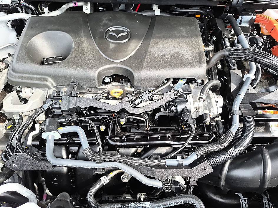 Certified 2026 MAZDA CX-50 2.5 Hybrid w/ Weather Package AWD/4WD image 39