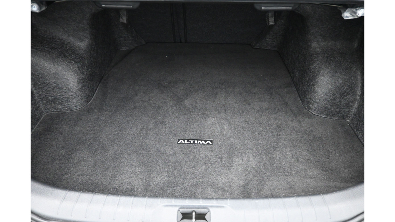 Used 2023 Nissan Altima 2.5 SR FWD image 13