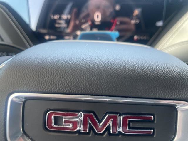 New 2026 GMC Yukon AT4 Ultimate w/ LPO, Floor Liner Package AWD/4WD image 9