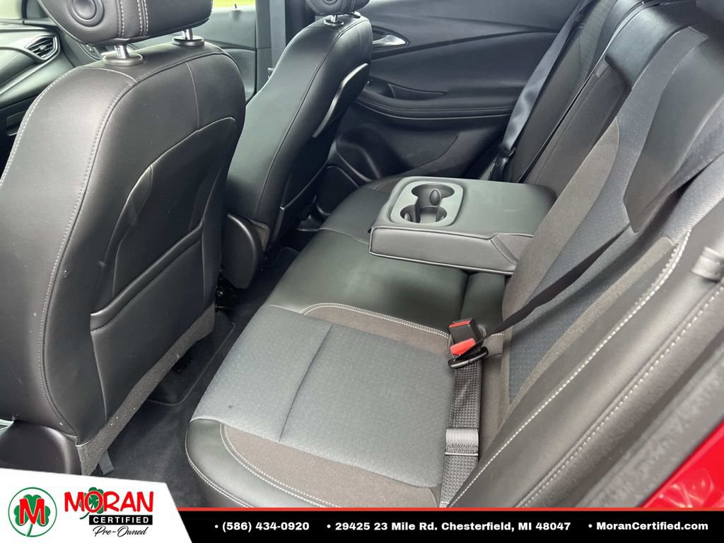 Used 2021 Buick Encore GX Select w/ Sport Touring Package FWD image 11