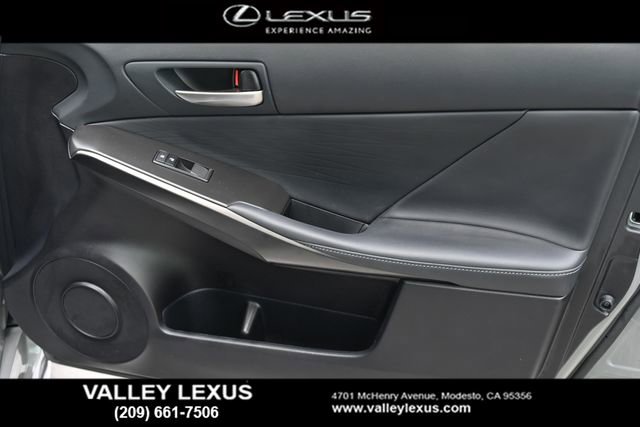 Used 2025 Lexus IS 350 F Sport w/ Navigation Package image 18