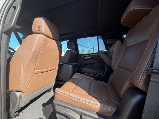 Used 2022 Chevrolet Tahoe High Country RWD image 10