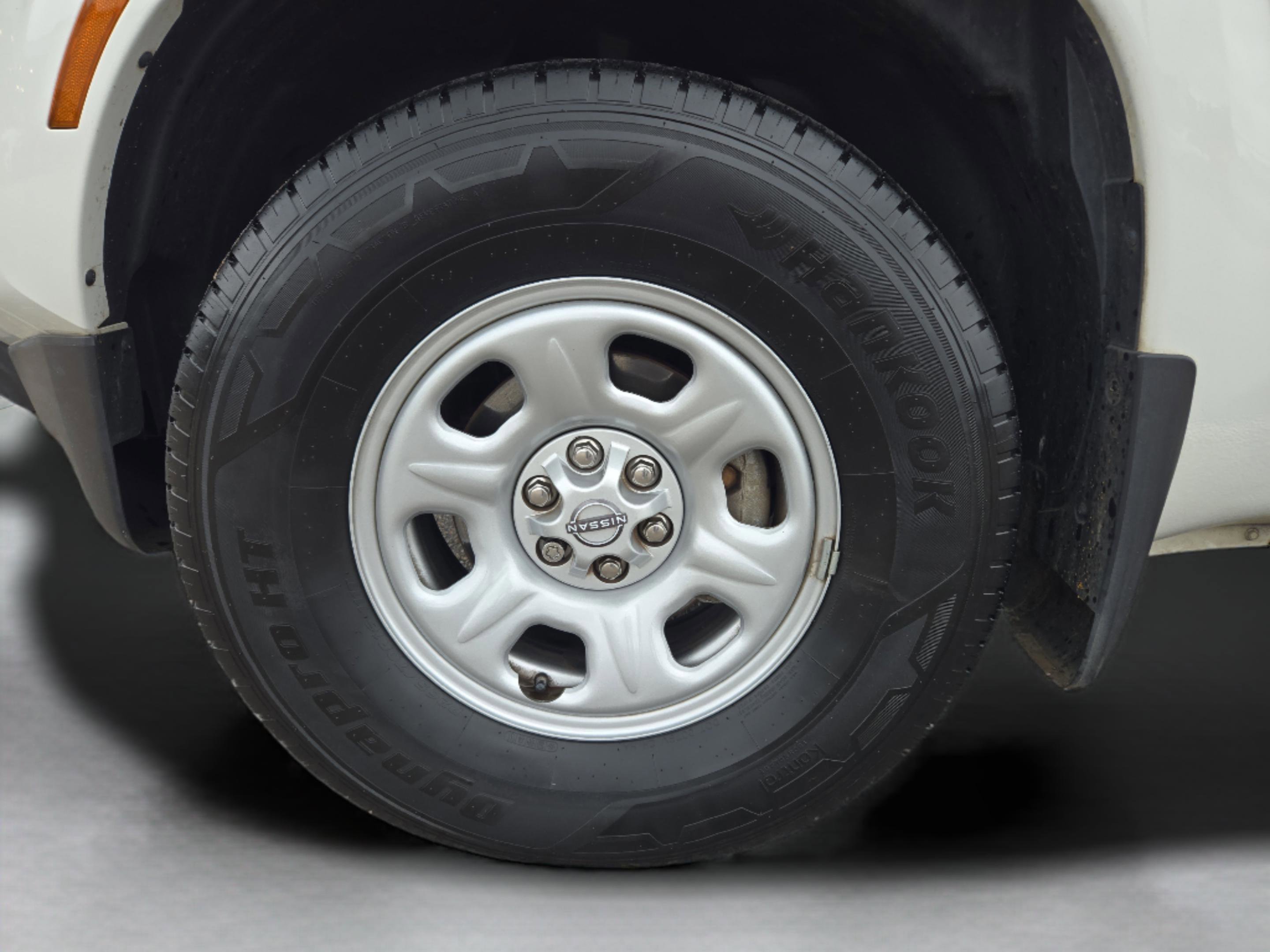 Used 2023 Nissan Frontier S image 29