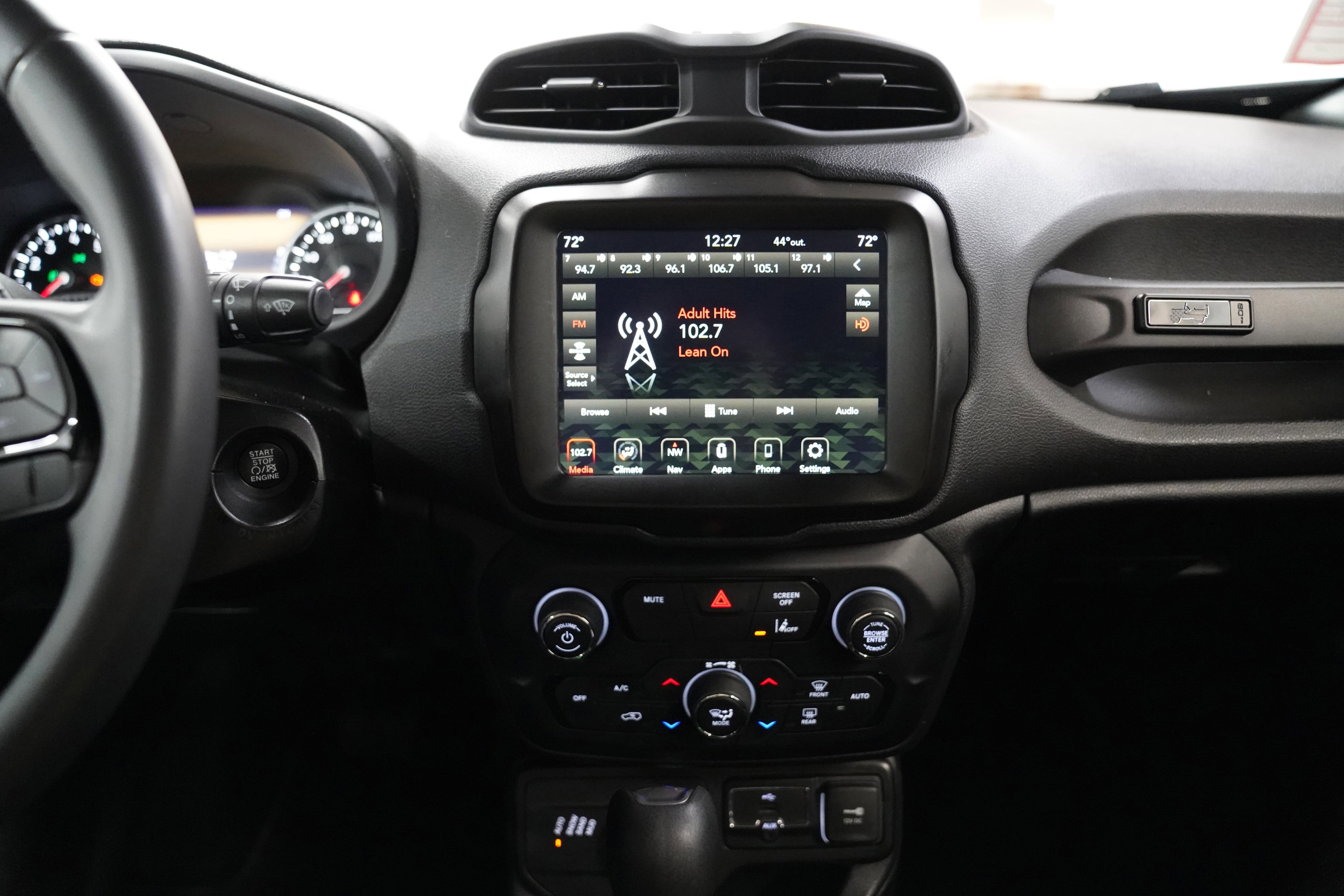 Used 2021 Jeep Renegade Latitude image 22