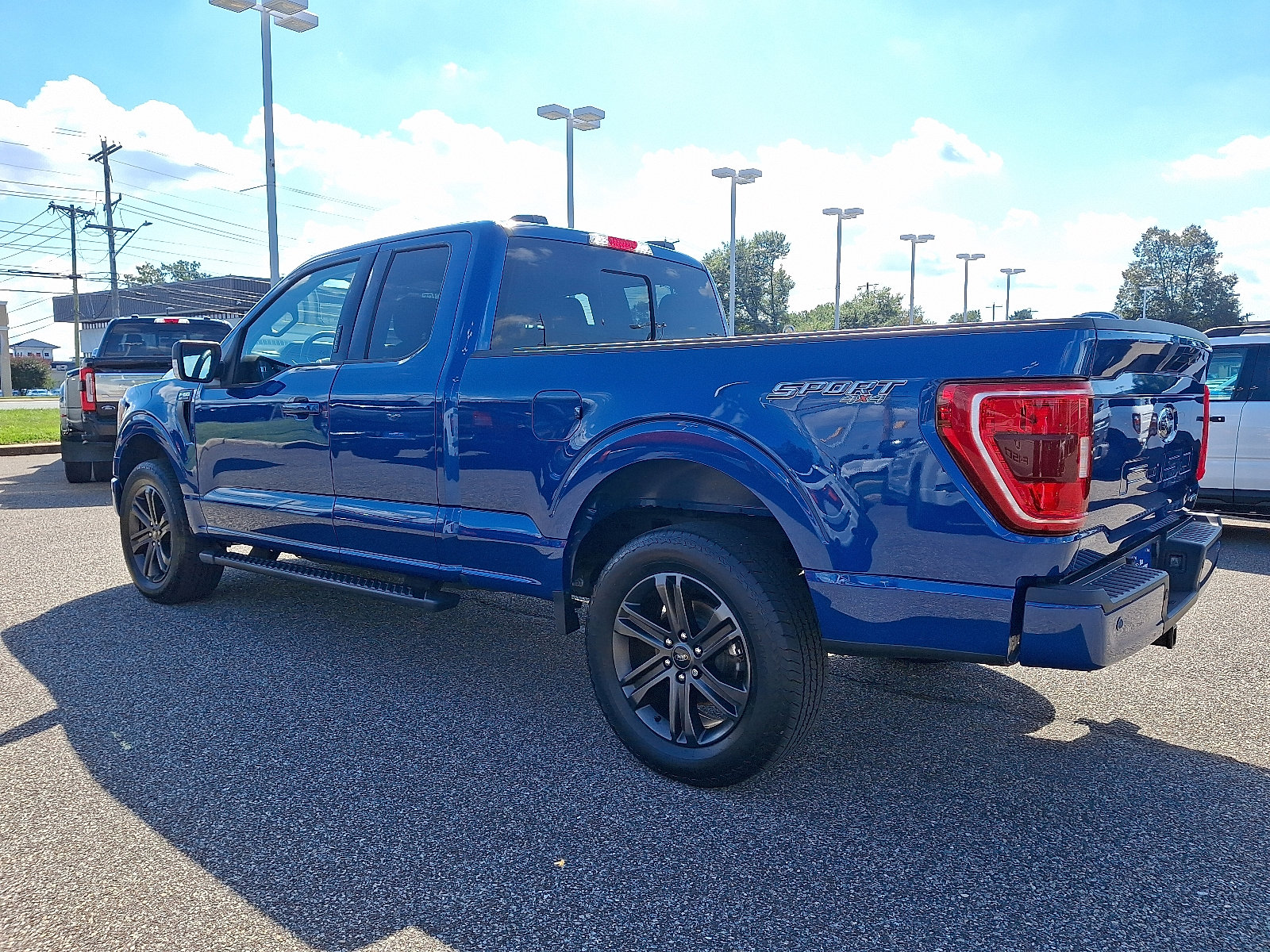 Certified 2022 Ford F150 XLT w/ Equipment Group 302A High image 7