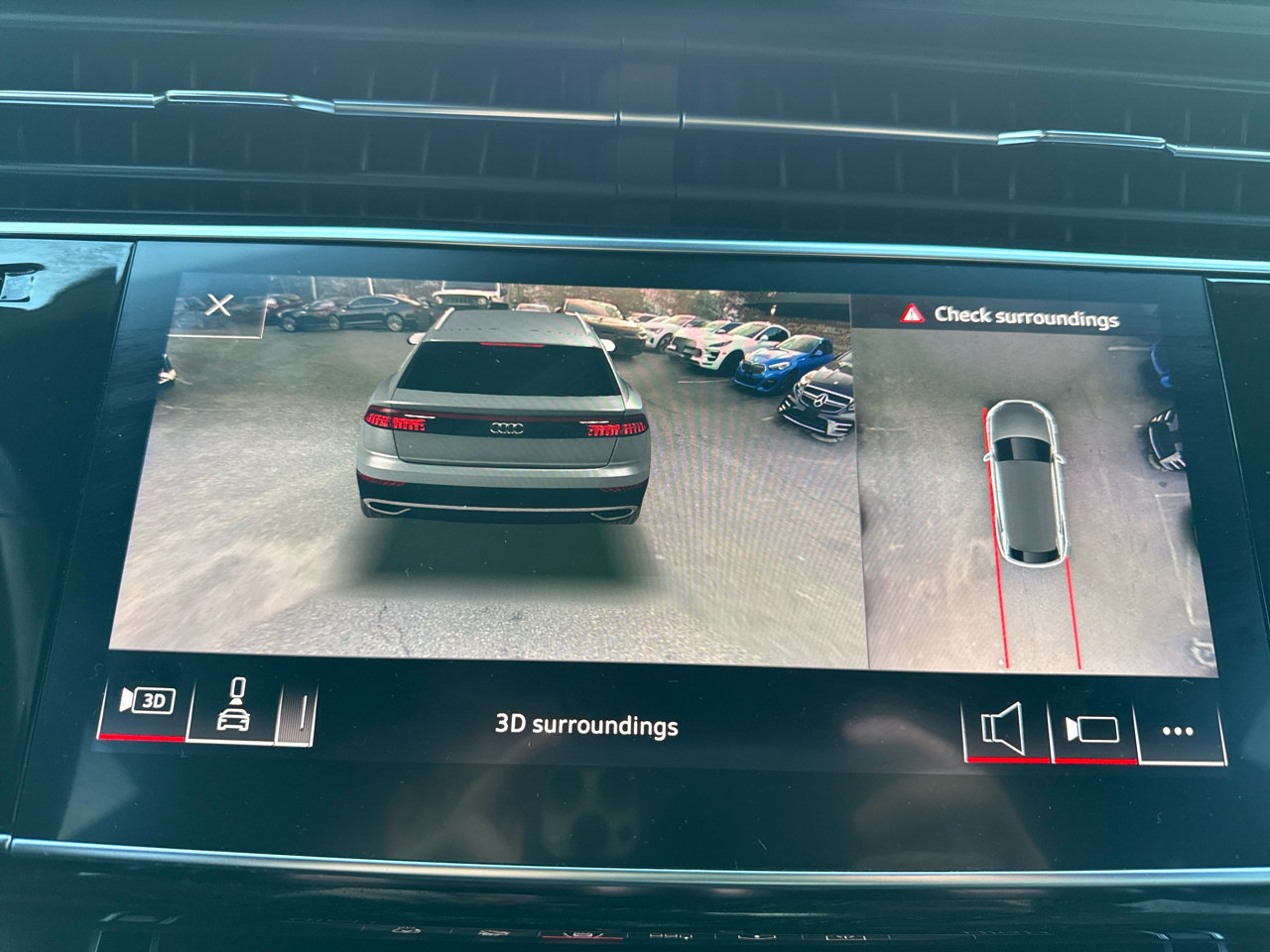 Used 2019 Audi Q8 Premium Plus w/ Premium Plus image 58