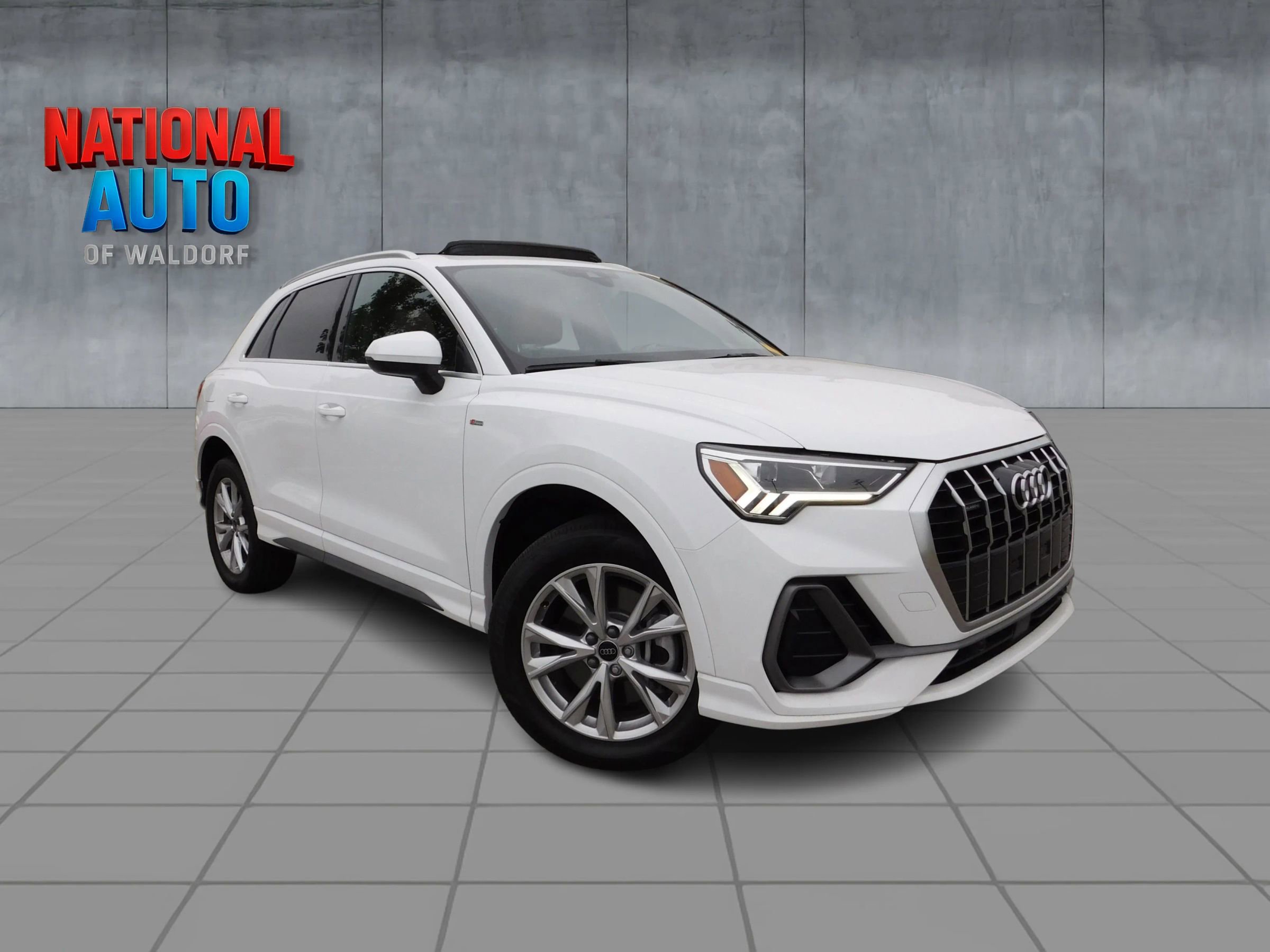Used 2024 Audi Q3 2.0T Premium