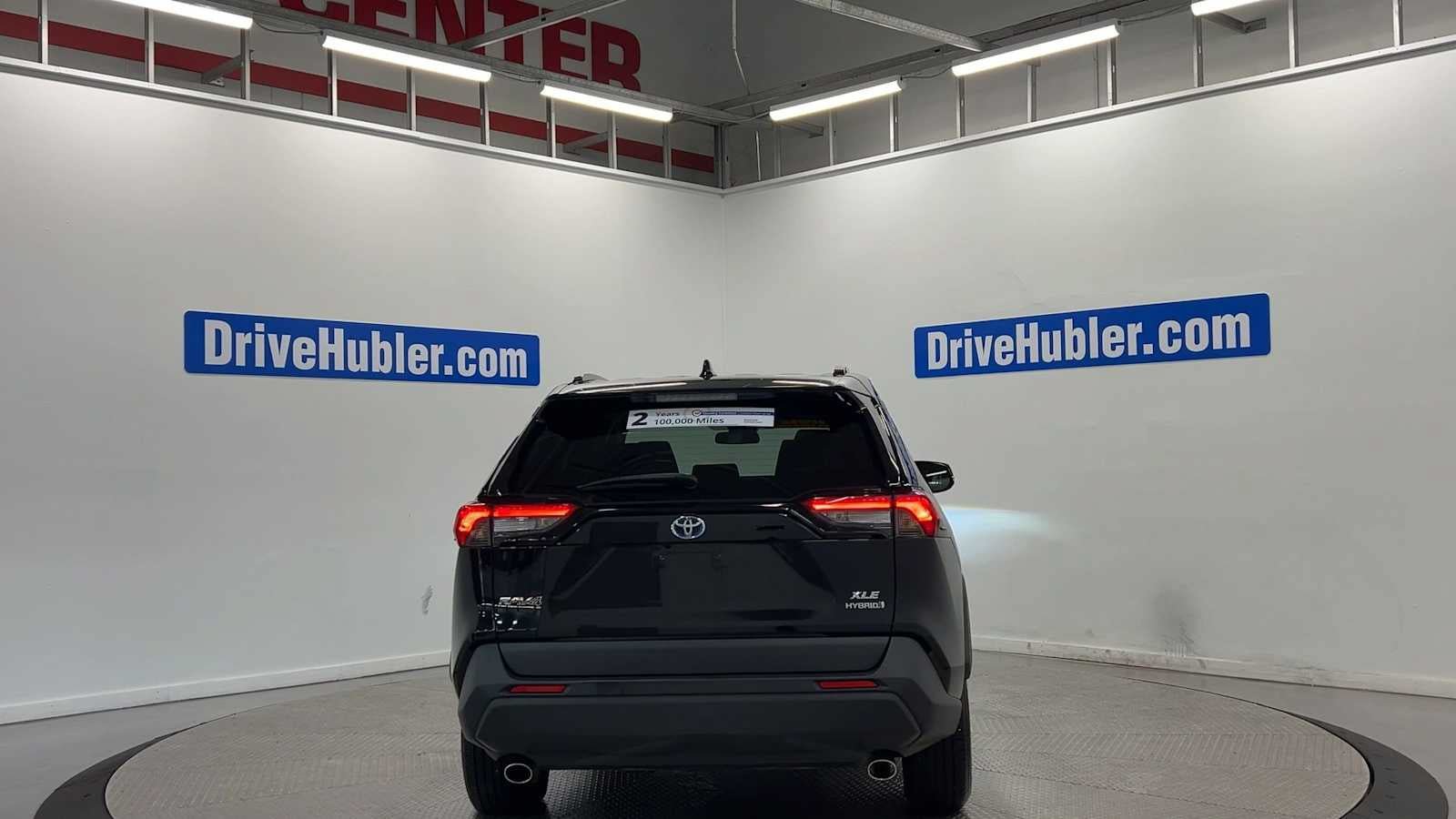Used 2021 Toyota RAV4 XLE AWD/4WD image 6