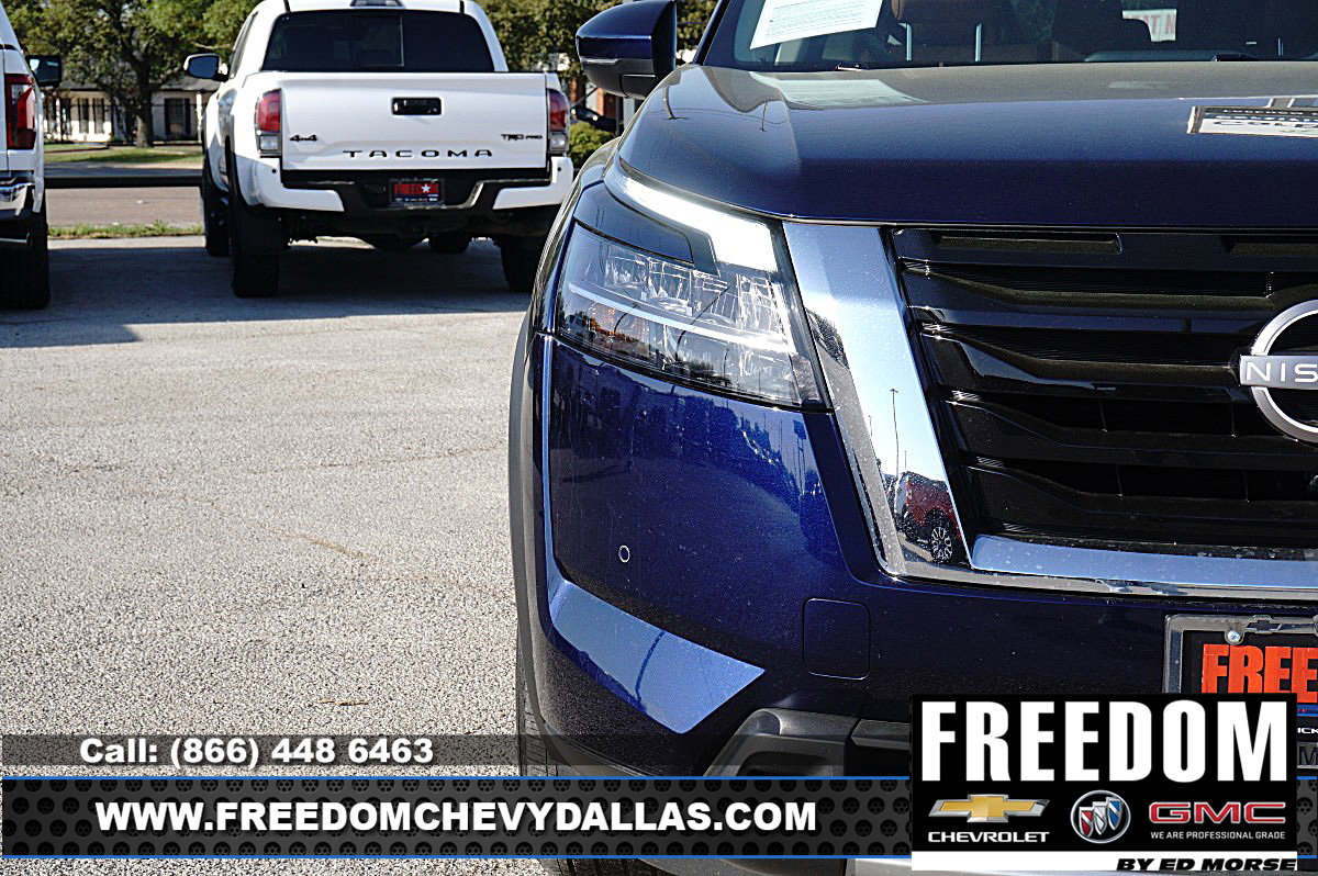 Used 2024 Nissan Pathfinder Platinum w/ Cargo Package image 43