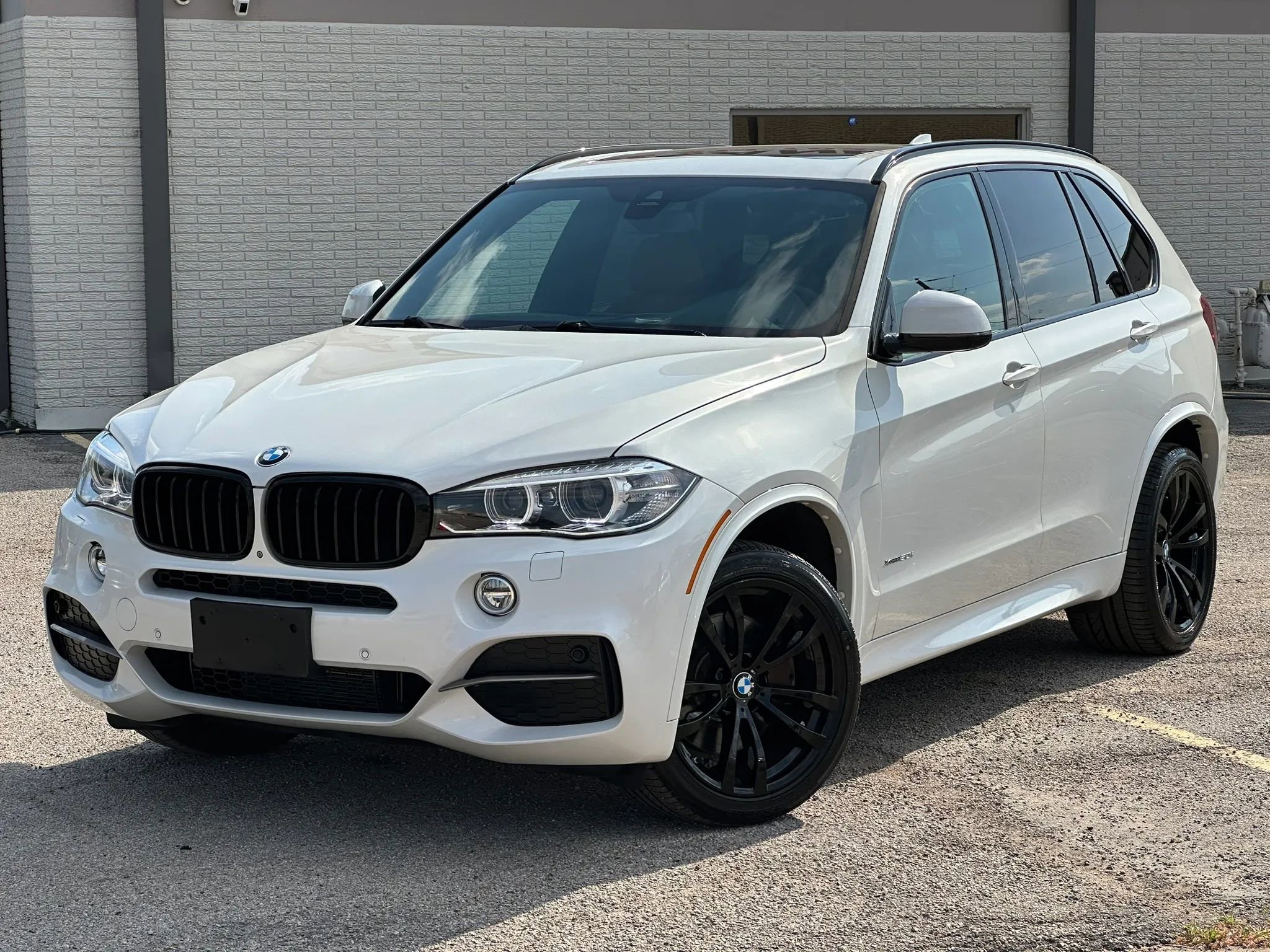 Used 2017 BMW X5 xDrive50i AWD/4WD image 2