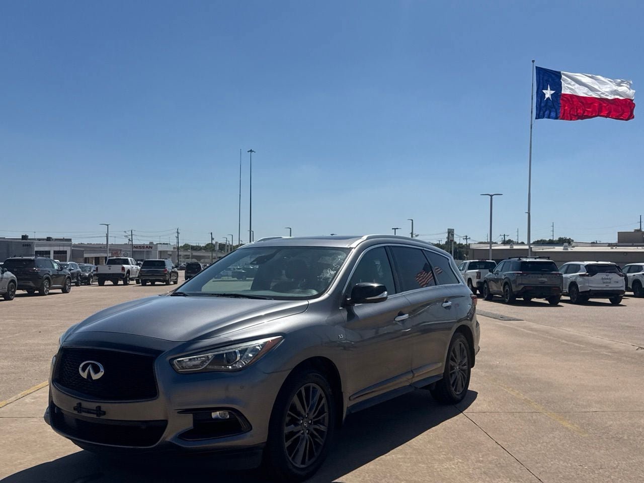 Used 2020 INFINITI QX60 Luxe w/ Edition 30 Essential Package FWD image 9