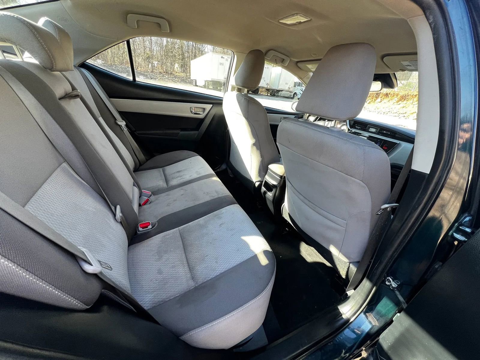 Used 2019 Toyota Corolla LE image 10