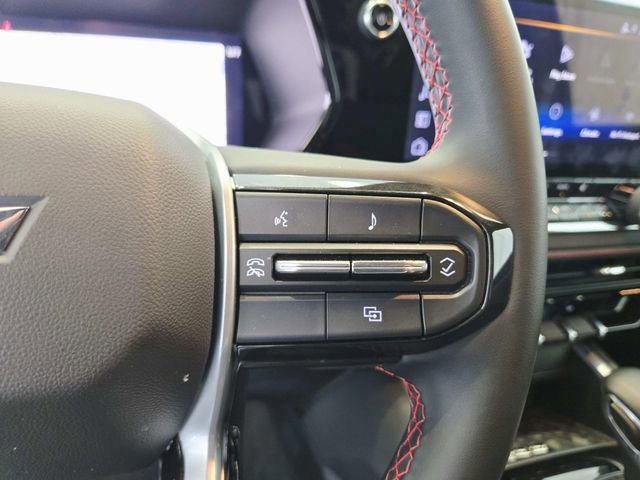 Used 2024 Chevrolet Colorado Z71 w/ Z71 Convenience Package 2 image 18