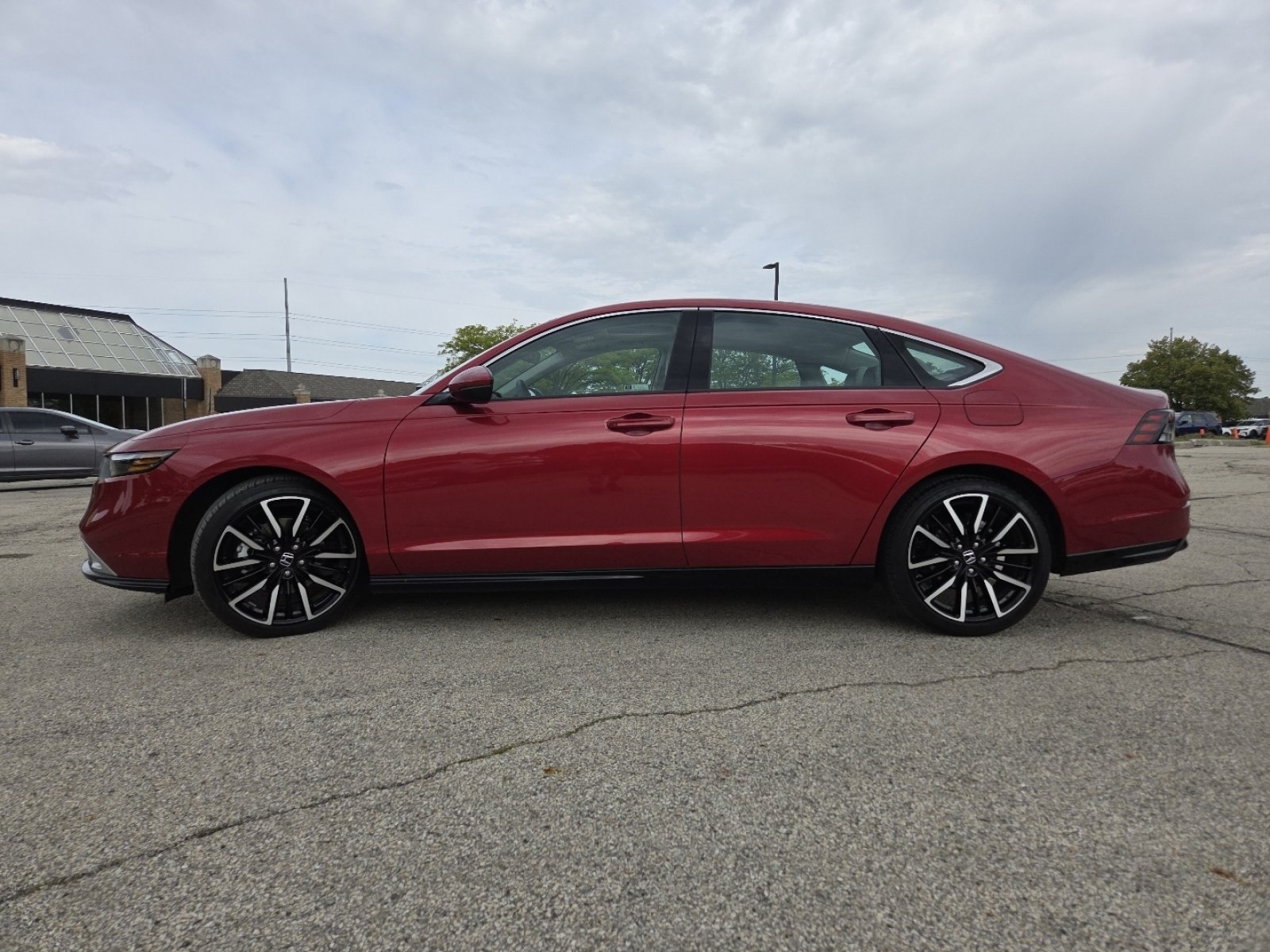 Certified 2025 Honda Accord Touring image 21