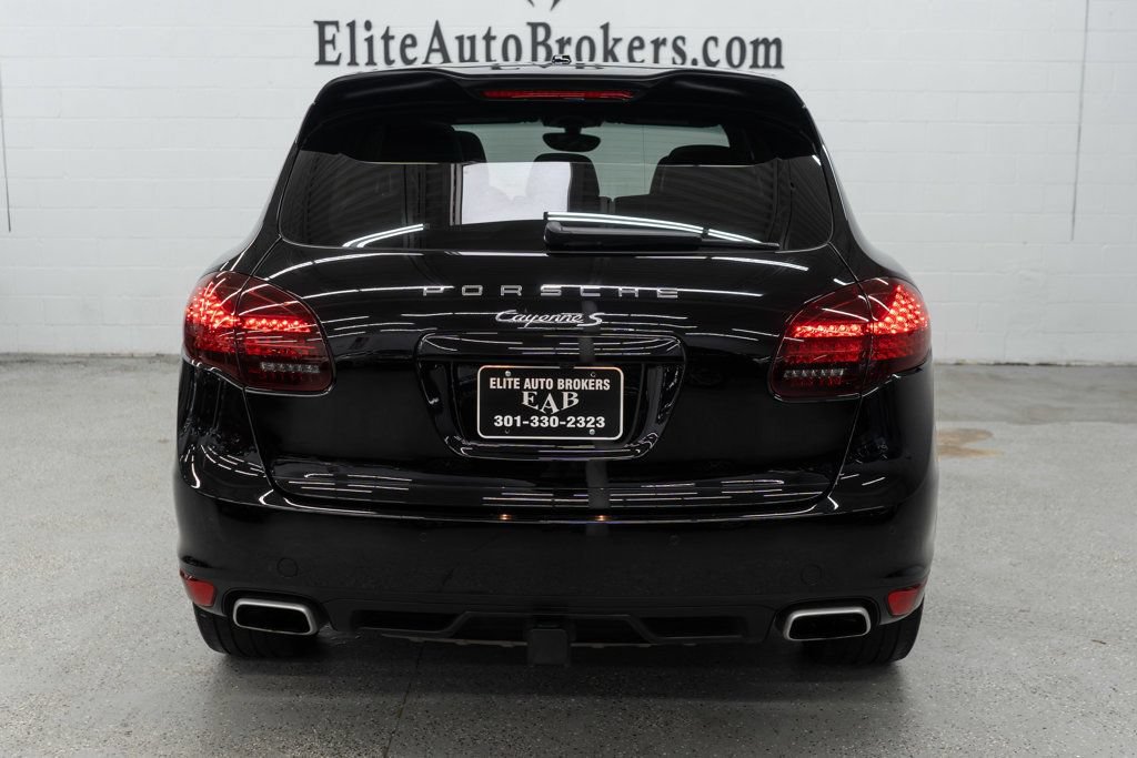 Used 2014 Porsche Cayenne S AWD/4WD image 4