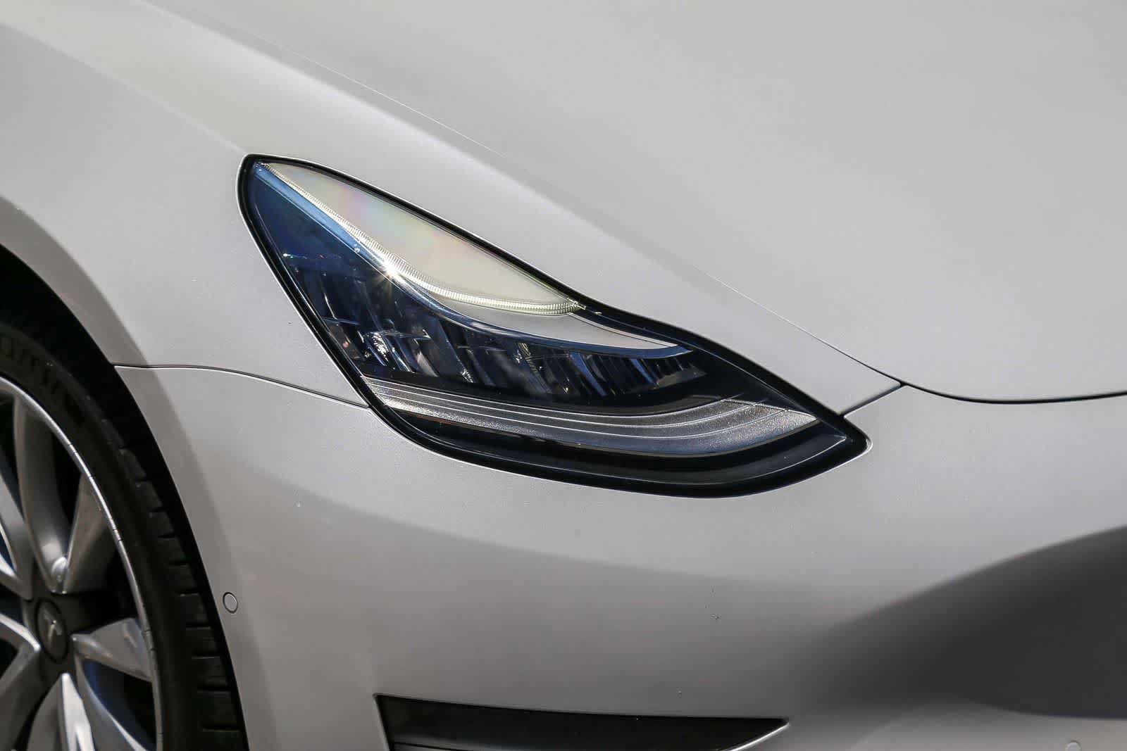 Used 2020 Tesla Model 3 Standard Range Plus RWD image 10