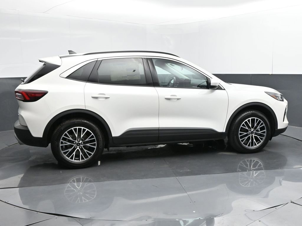 New 2024 Ford Escape SE FWD image 7