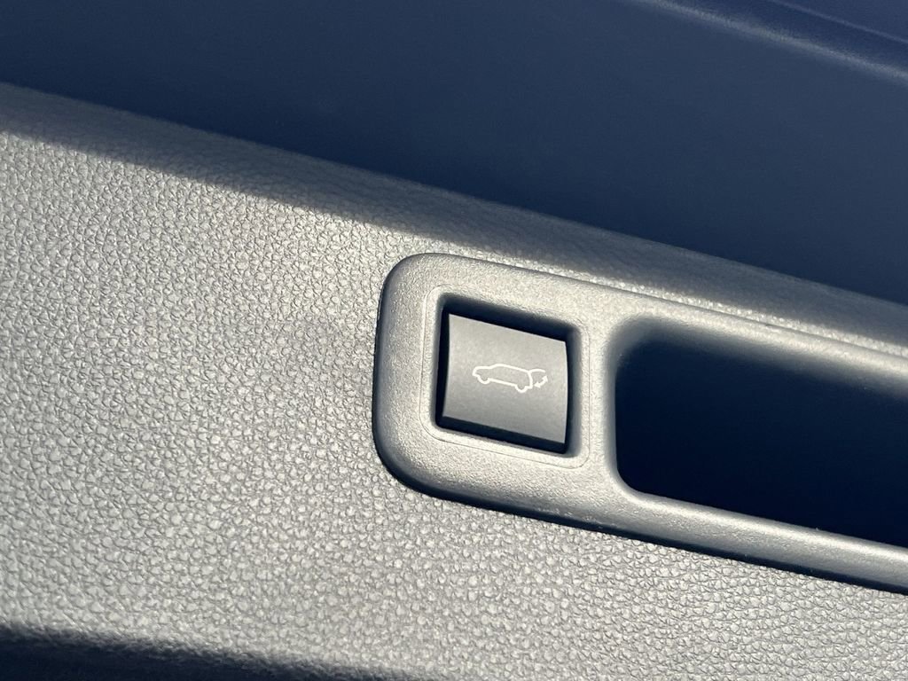 New 2026 Toyota Highlander Limited image 21